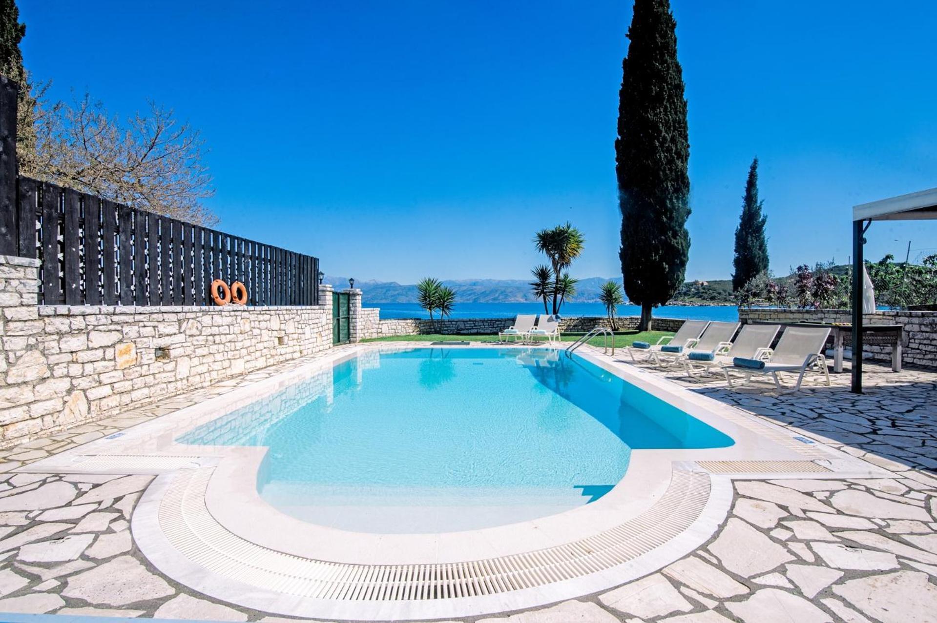 Villa Annie By Villa Plus Касиопи Екстериор снимка